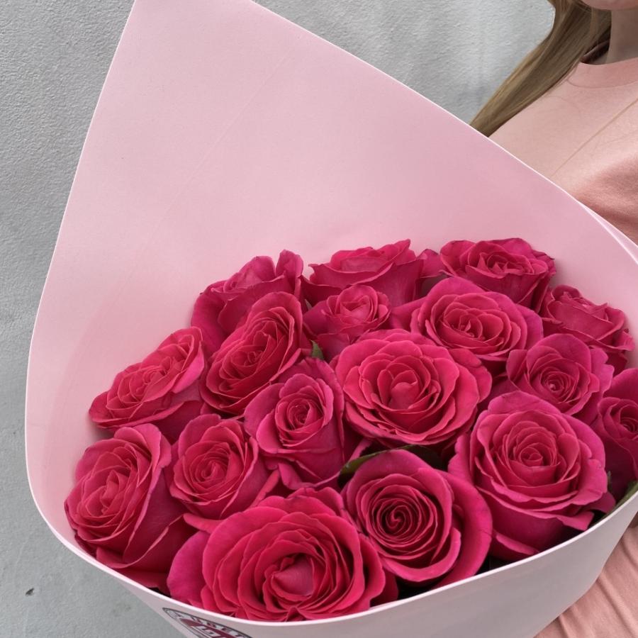 Букеты из розовых роз 70 см (Эквадор) (Артикул  11440sam)