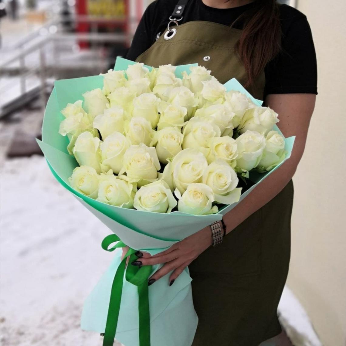 Букеты из белых роз 50 см (Эквадор) Артикул: 11540