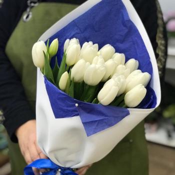 Белые тюльпаны 23 шт. артикул  20130smr