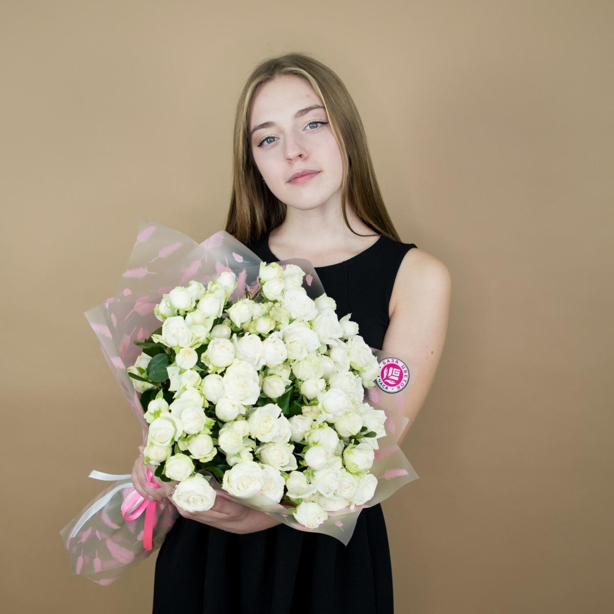 Розы кустовые белые код: 240